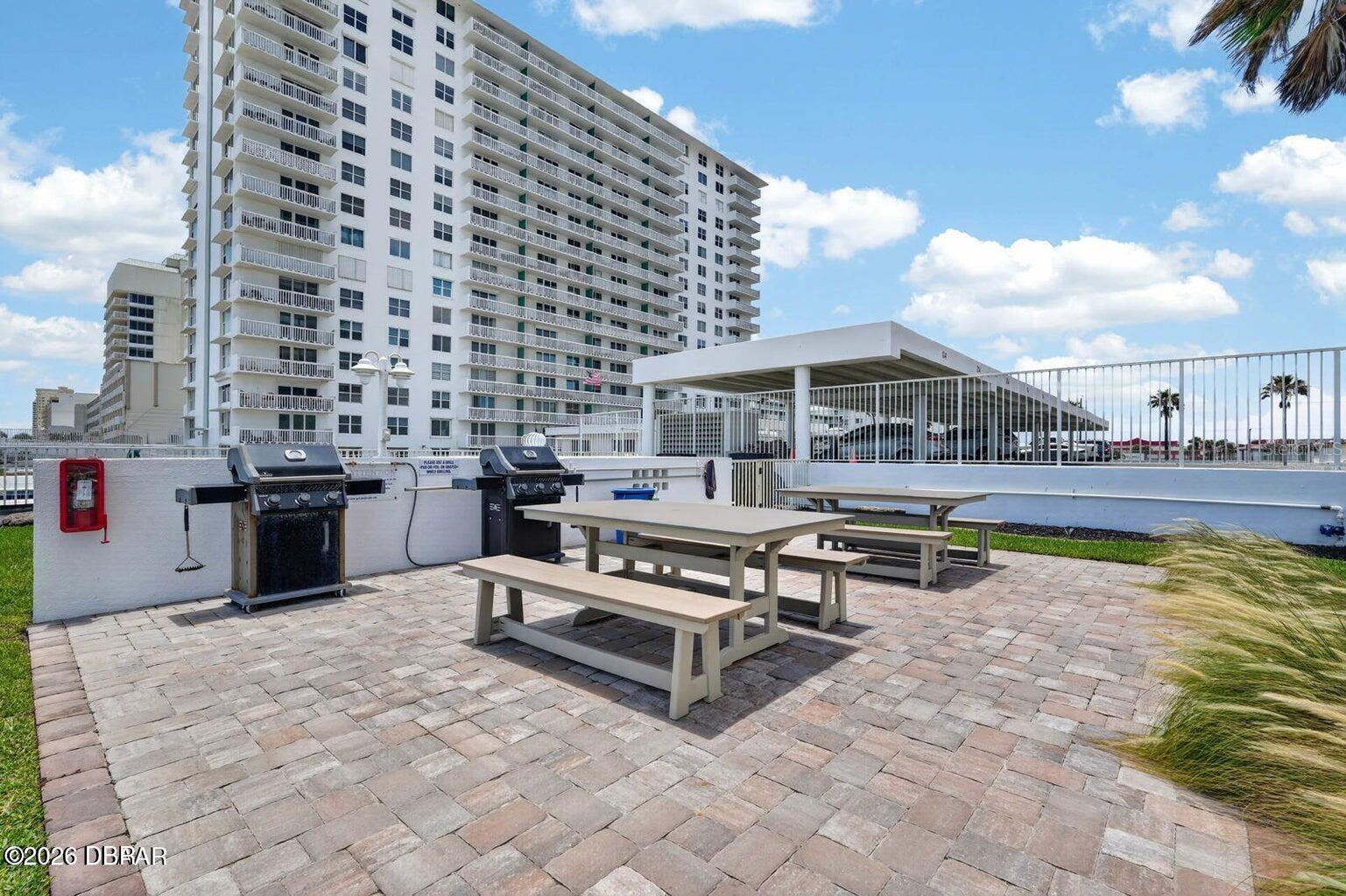 2828 N Atlantic Ave #305 Property Photo 57