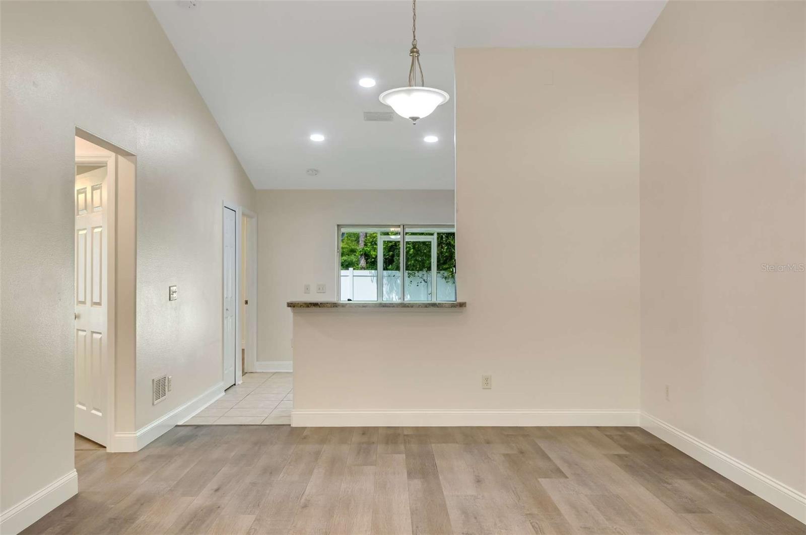 51 Wellwood Ln #a Property Photo 3