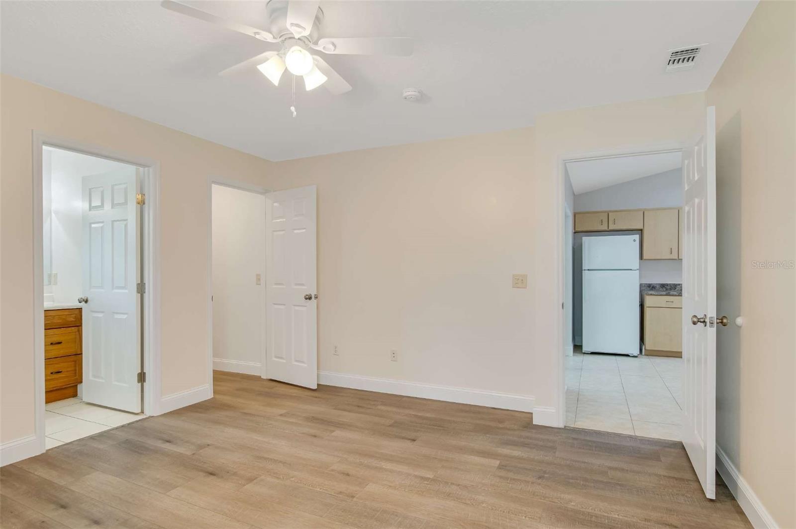 51 Wellwood Ln #a Property Photo 11