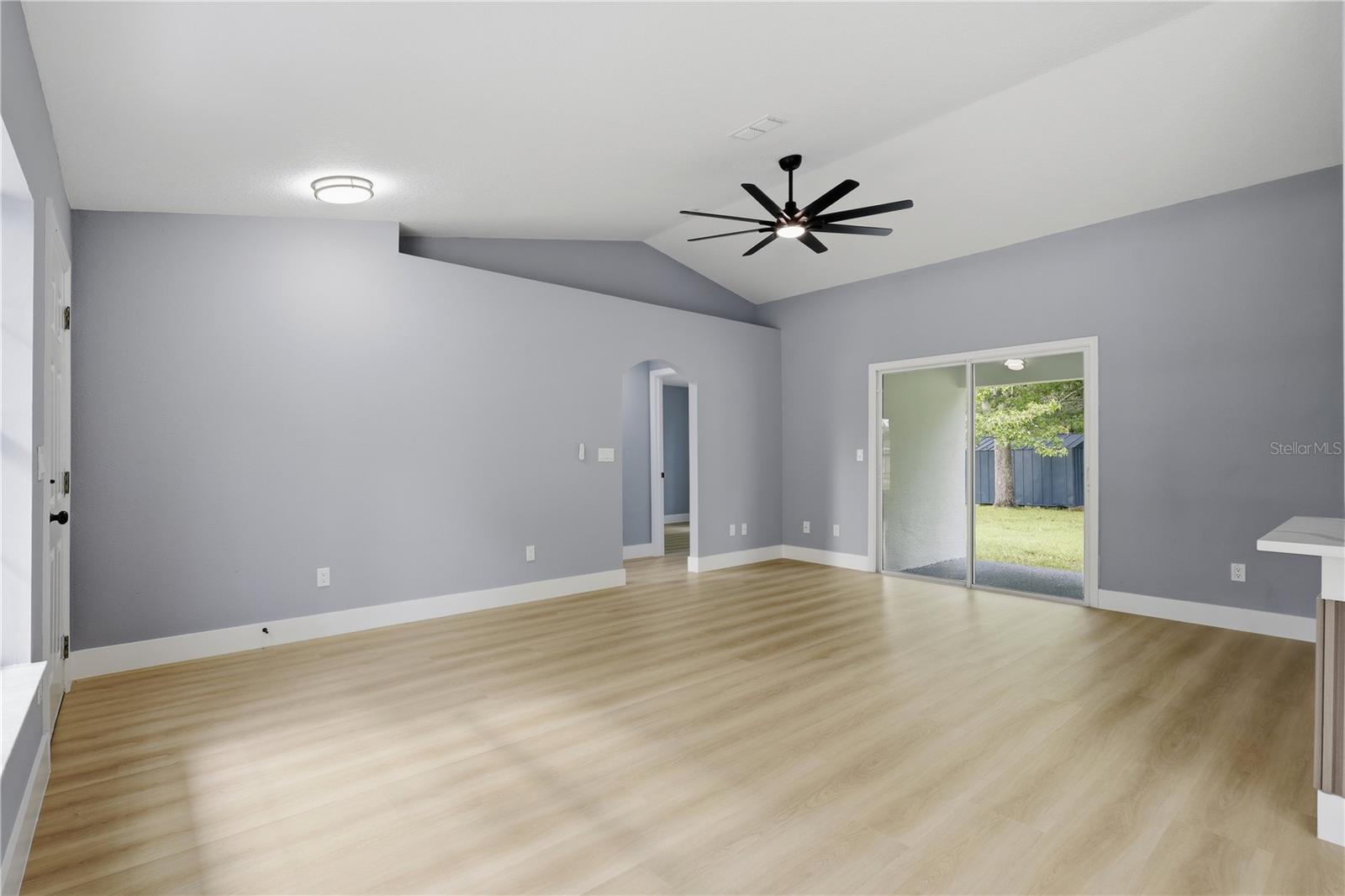 23 Luther Dr Property Photo 18