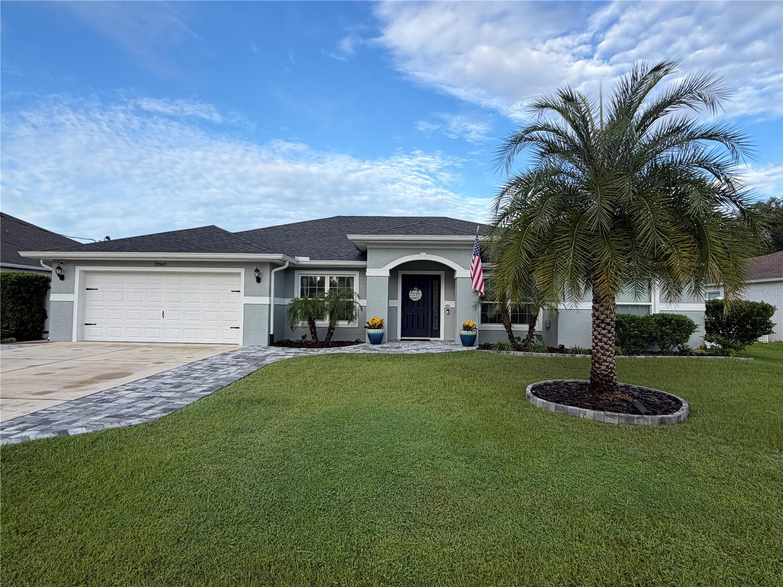 4 Lincoln Pl Property Photo 1