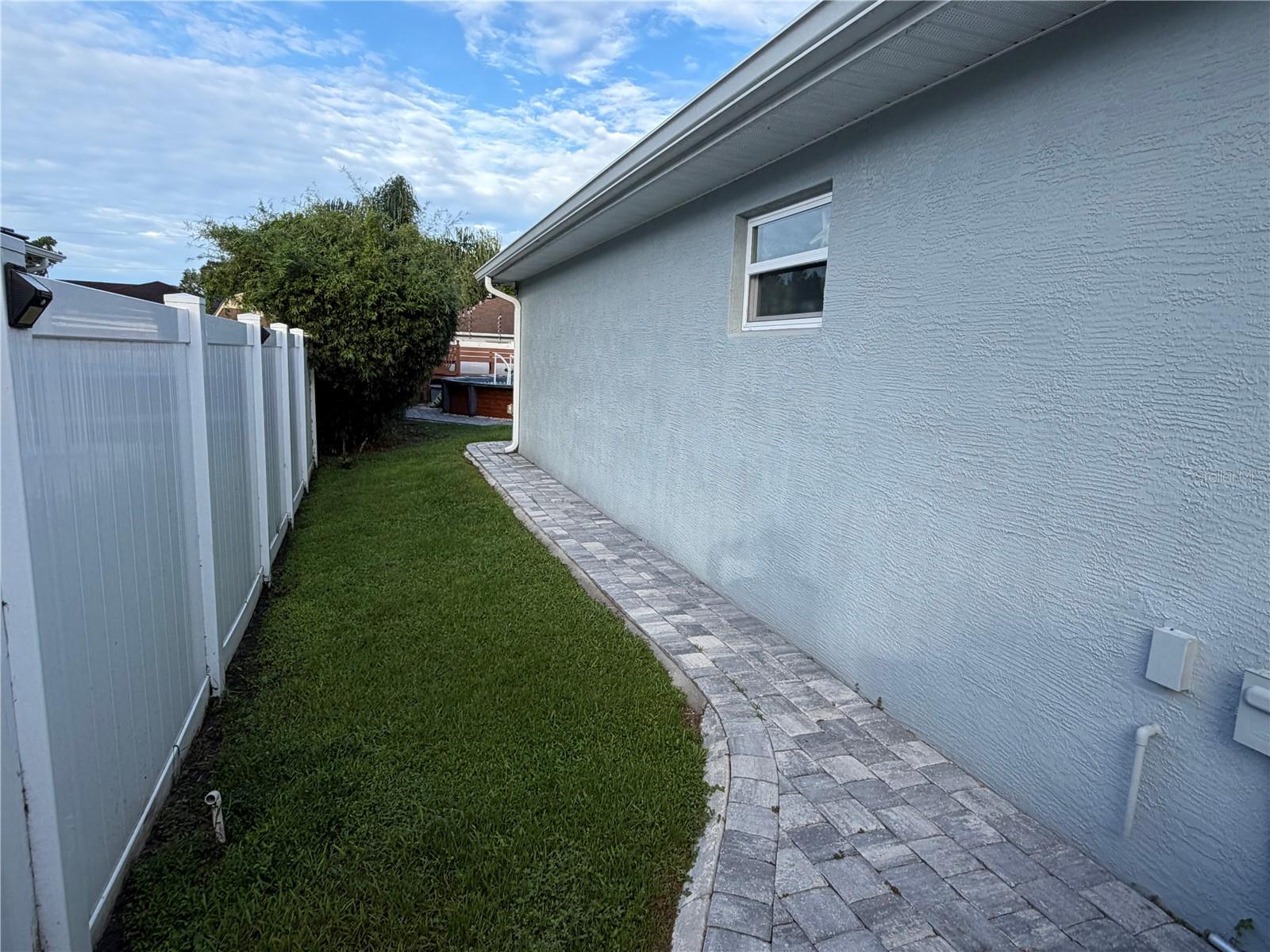 4 Lincoln Pl Property Photo 68