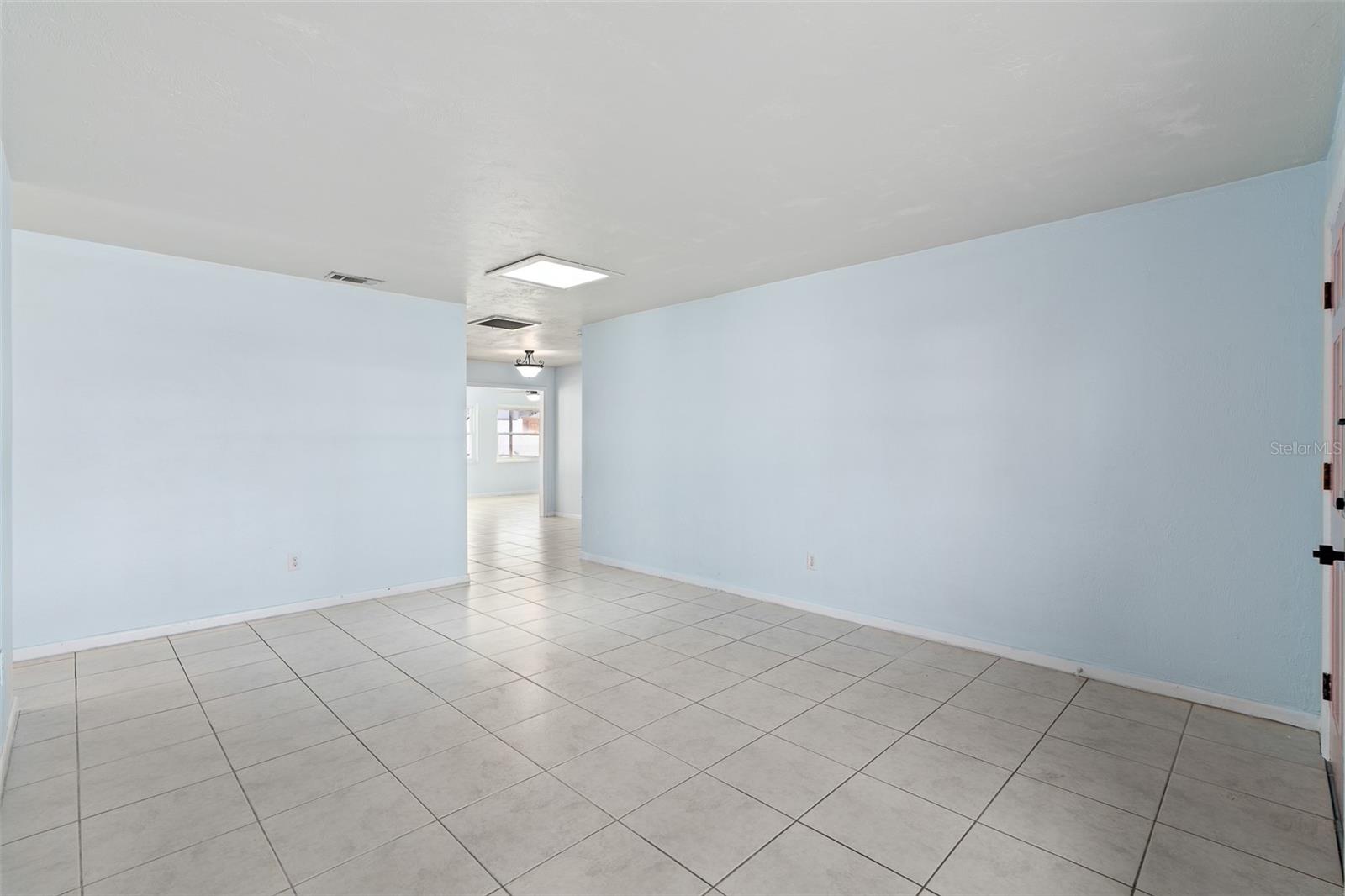 6 Concord Dr Property Photo 8