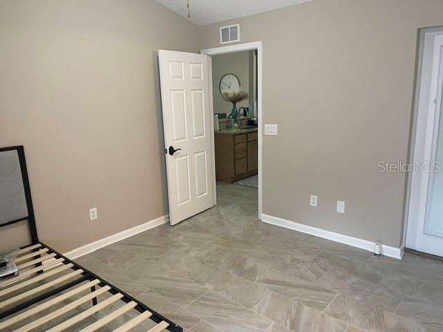 20 Empire Ln #b Property Photo 11