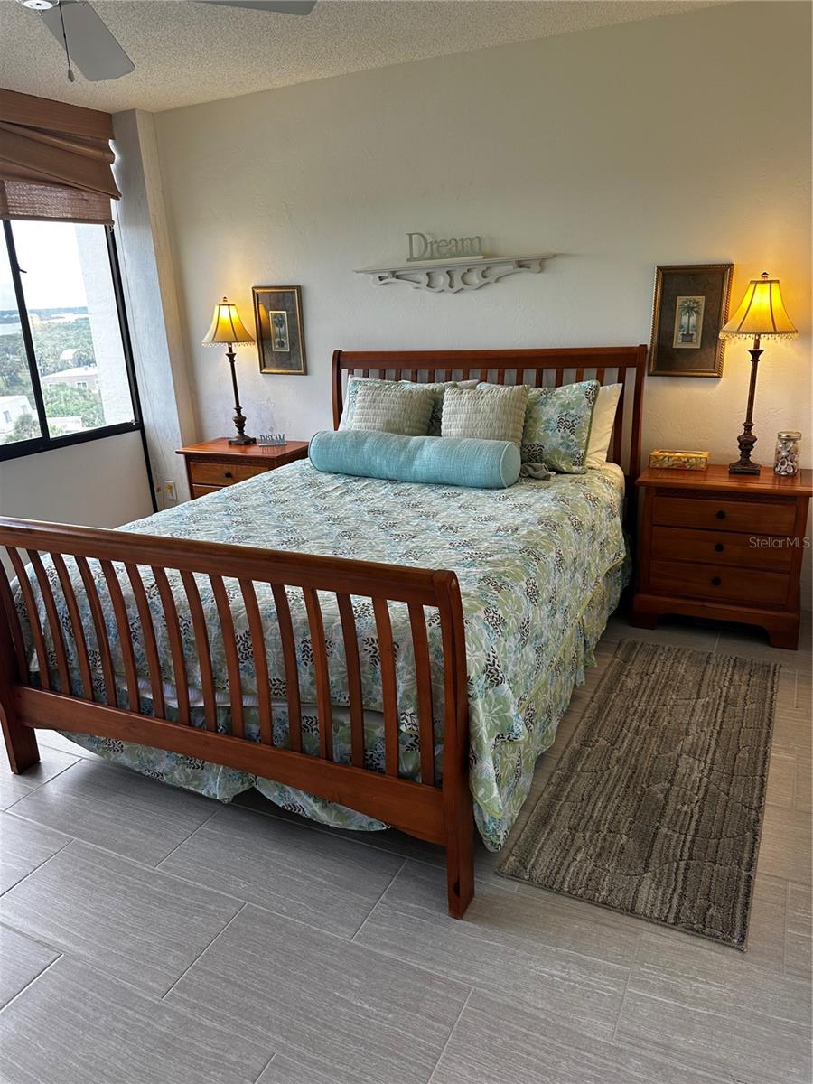 3580 S Oceanshore Blvd #609 Property Photo 16