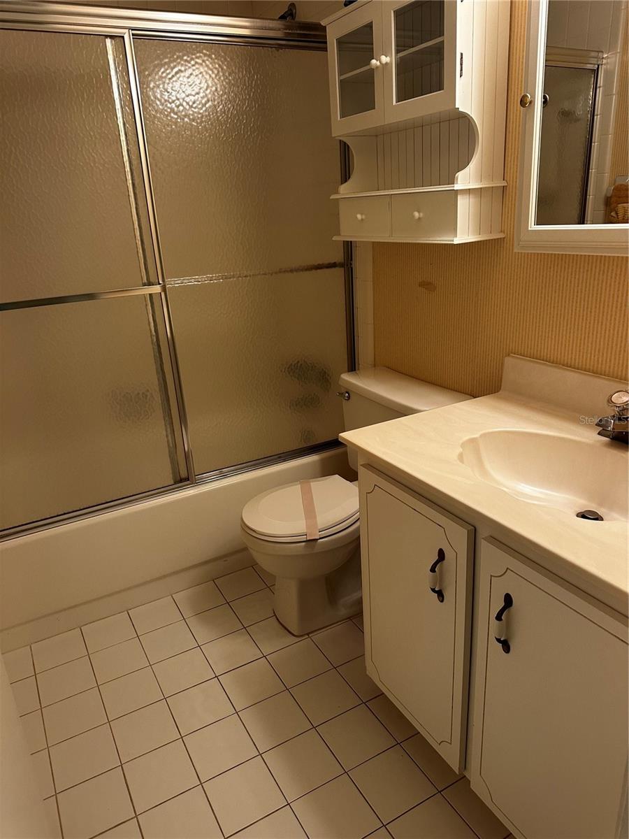 3580 S Oceanshore Blvd #609 Property Photo 18