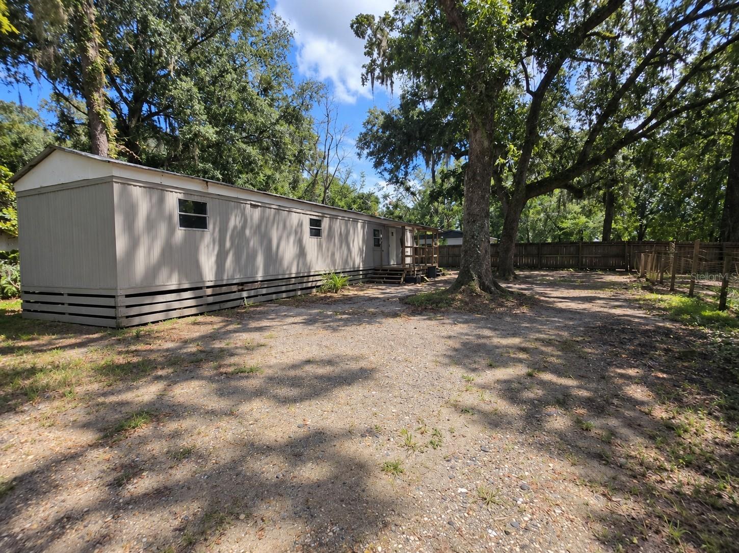 5652 Potomac Ave Property Photo 2