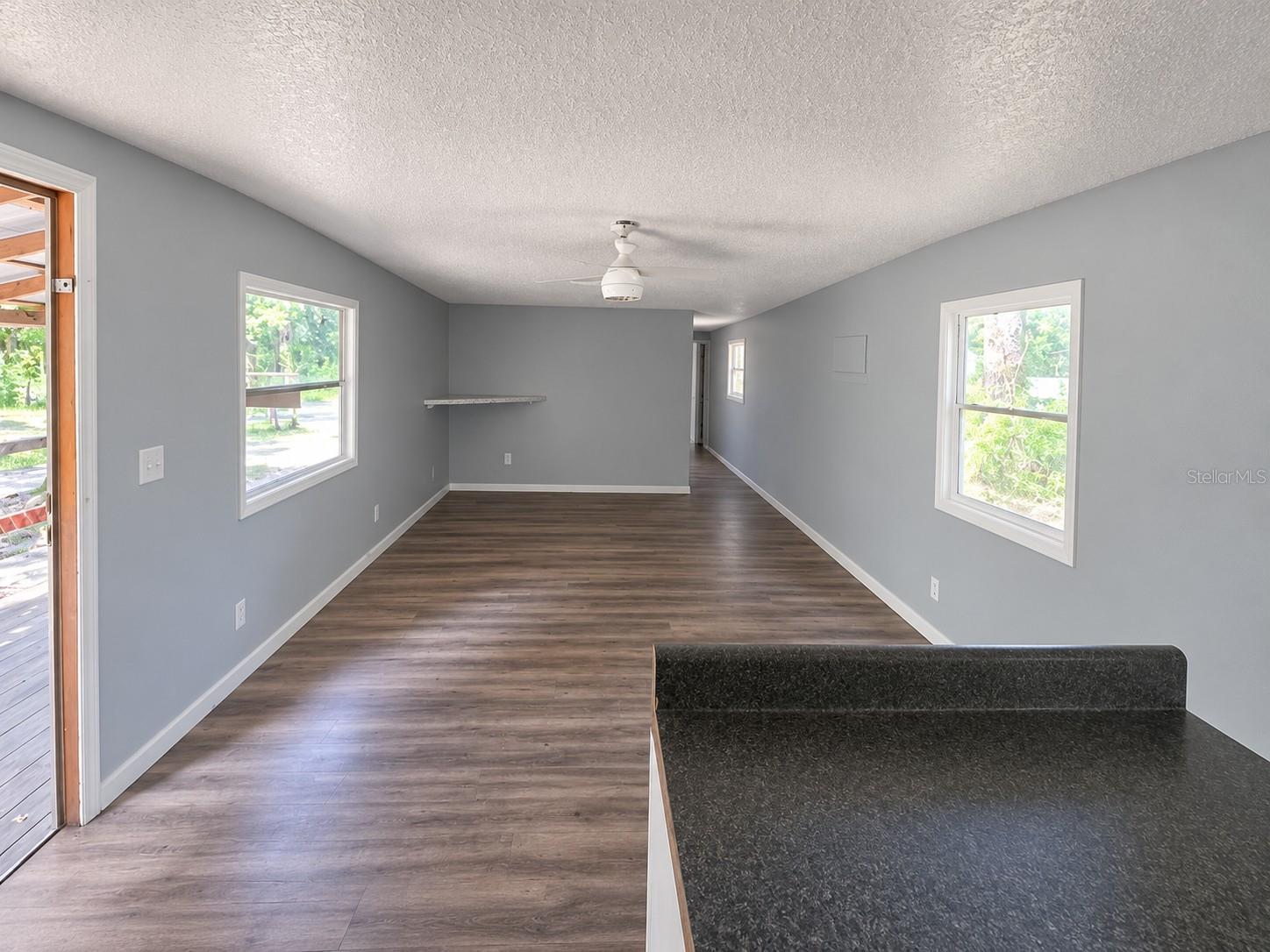 5652 Potomac Ave Property Photo 11