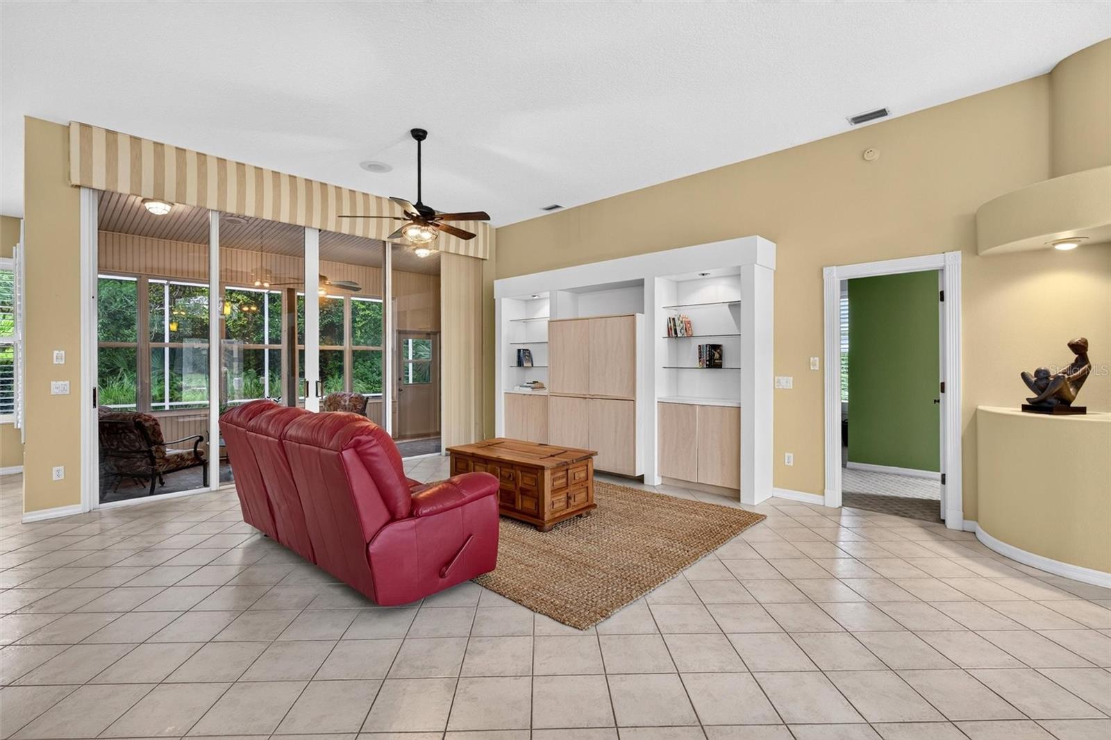 23 Creek Bluff Way Property Photo 7