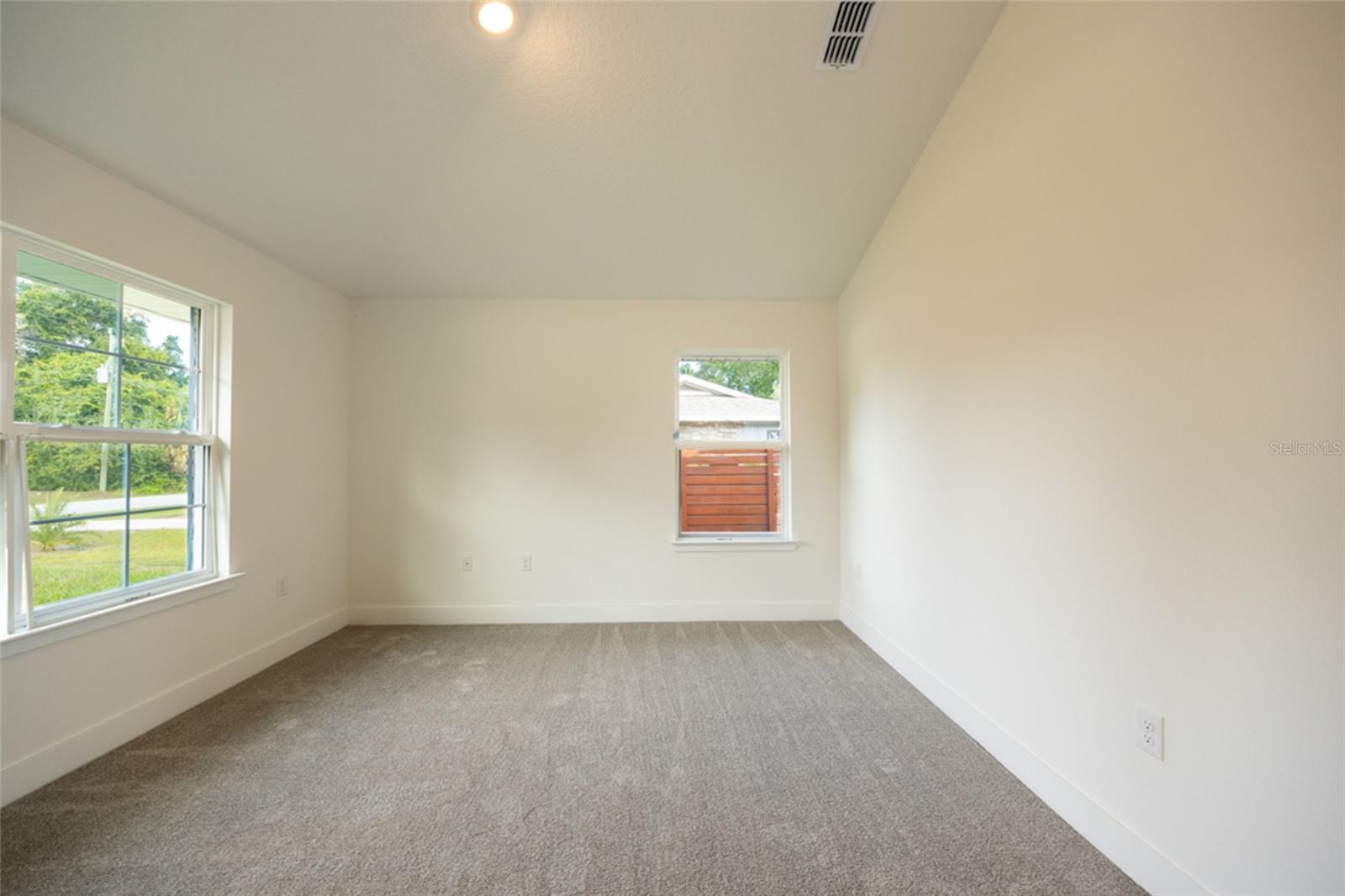13 Princeton Lane Property Photo 11