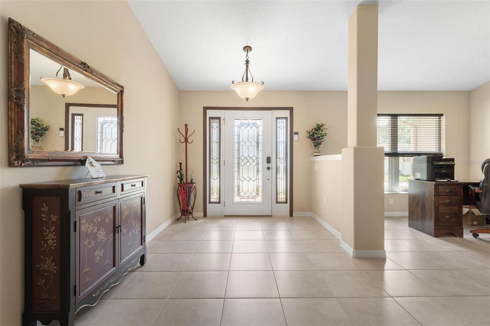 4 Edge Pl Property Photo 8