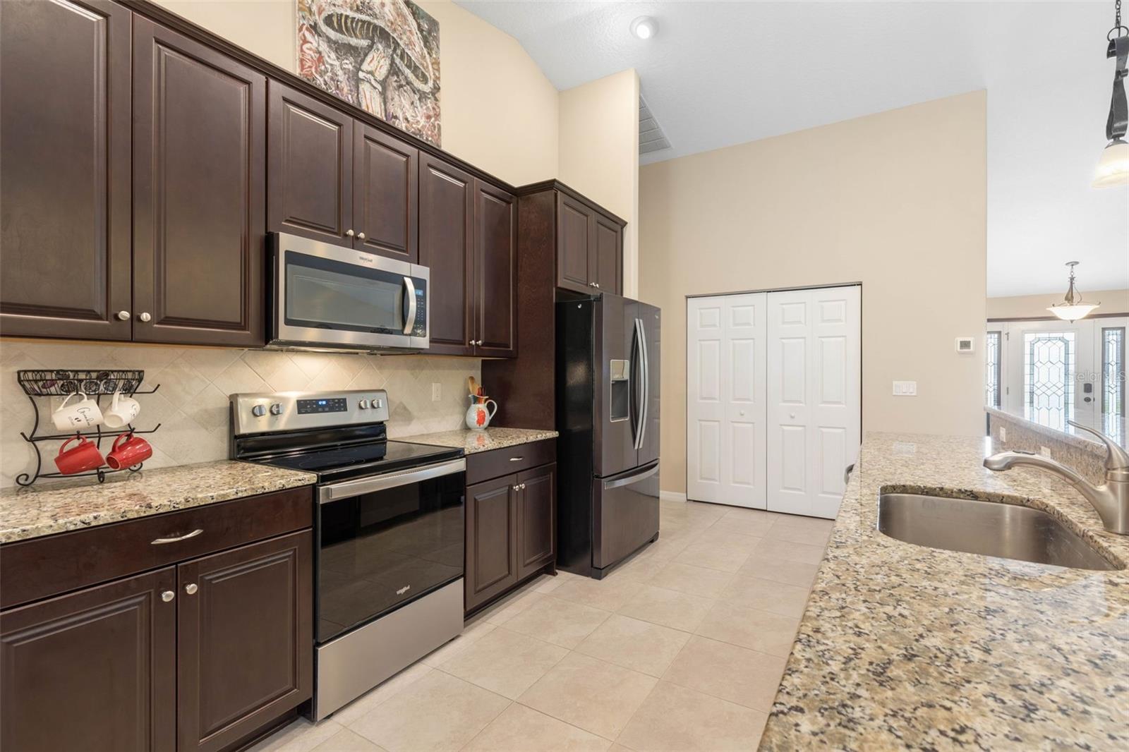 4 Edge Pl Property Photo 16