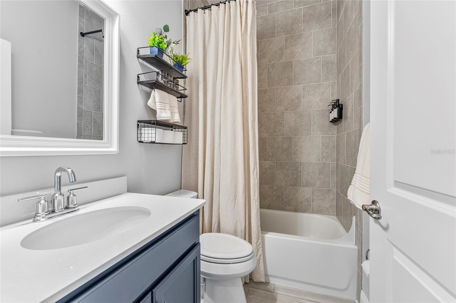 4 Spring St Property Photo 28