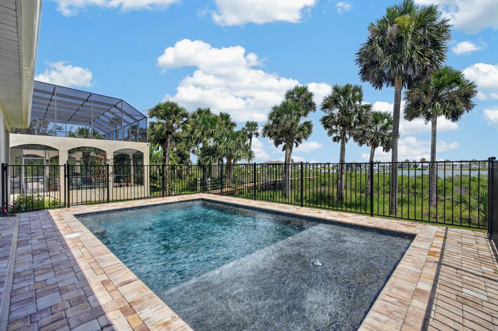 31 S Riverwalk Dr Property Photo 4
