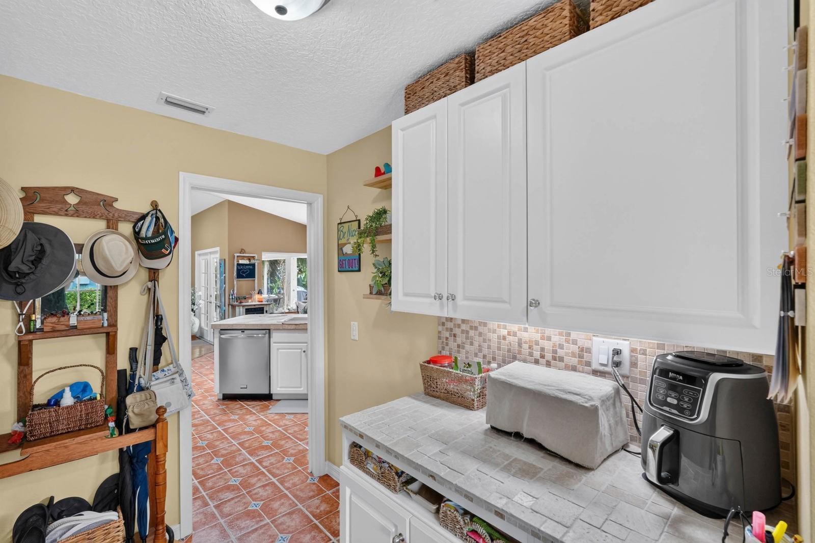 84 Ethan Allen Dr Property Photo 38