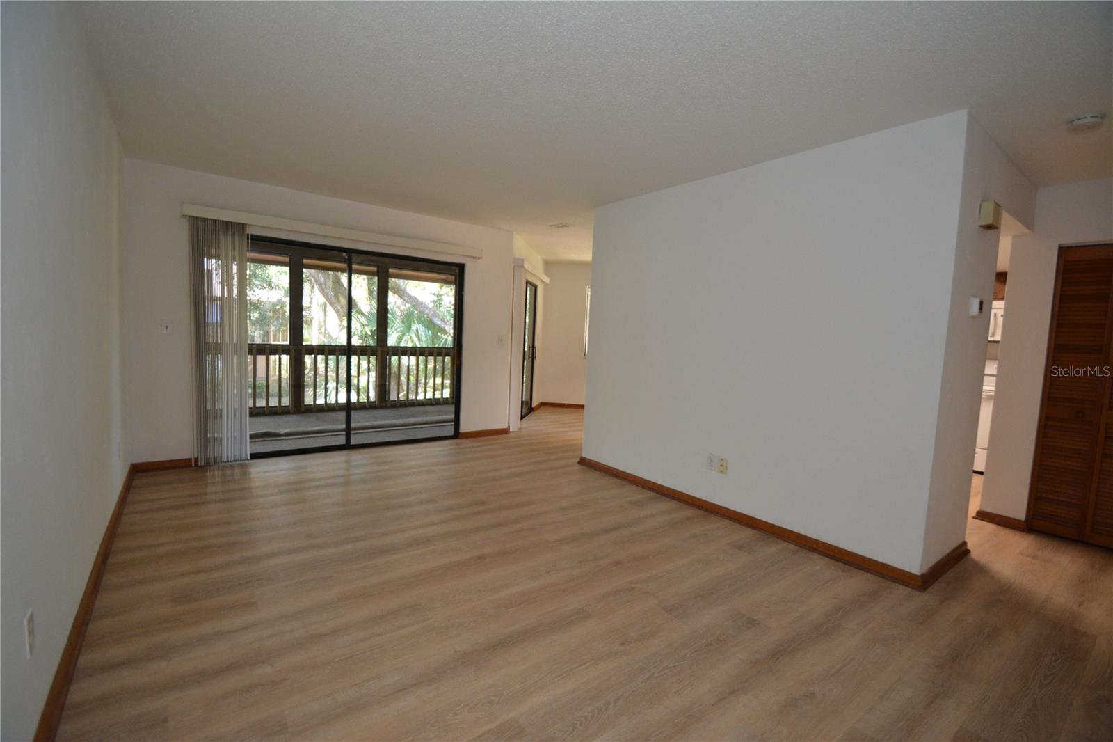 16 Oakmont Ct #16 Property Photo 4