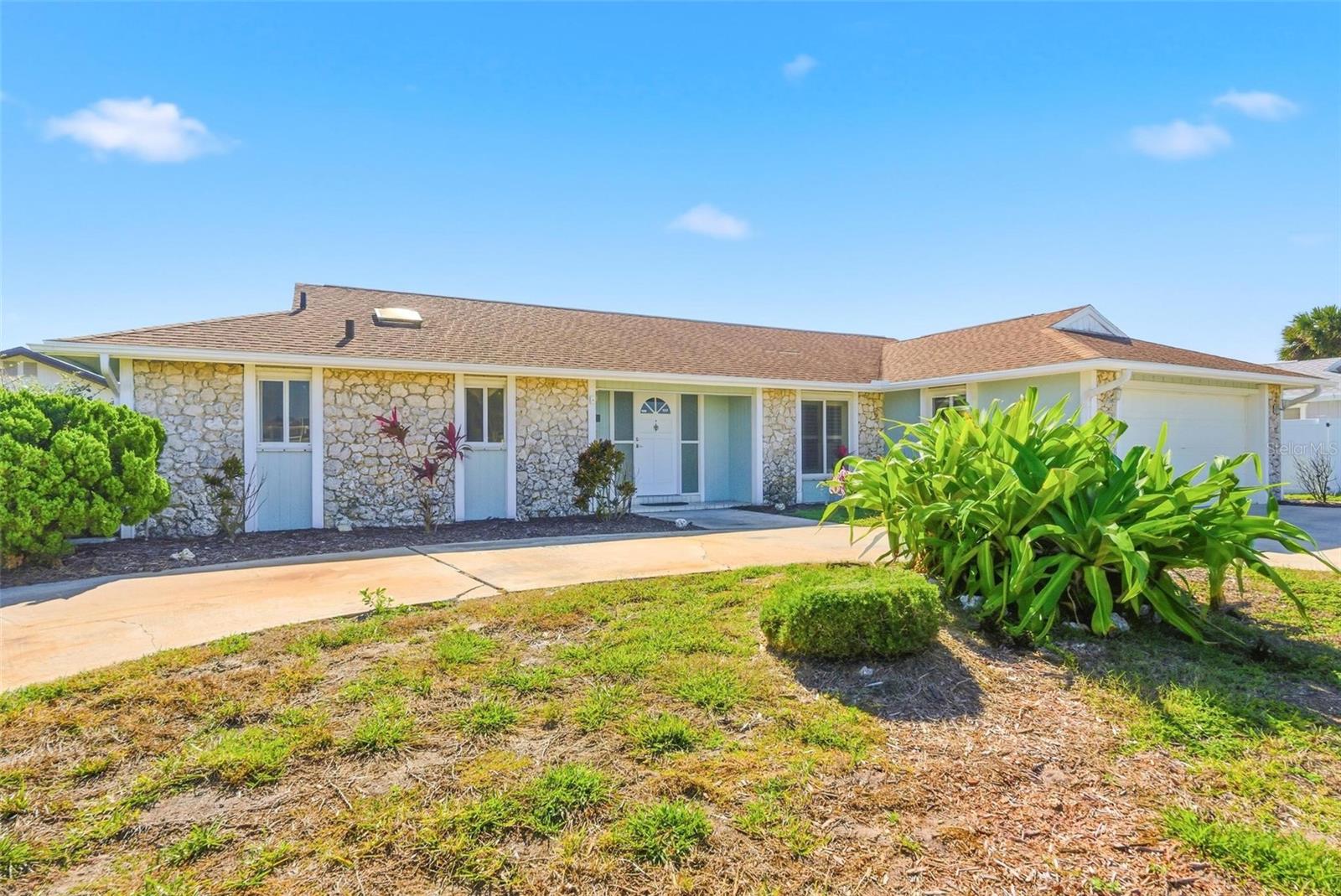 33 E Sea Harbor Property Photo 1