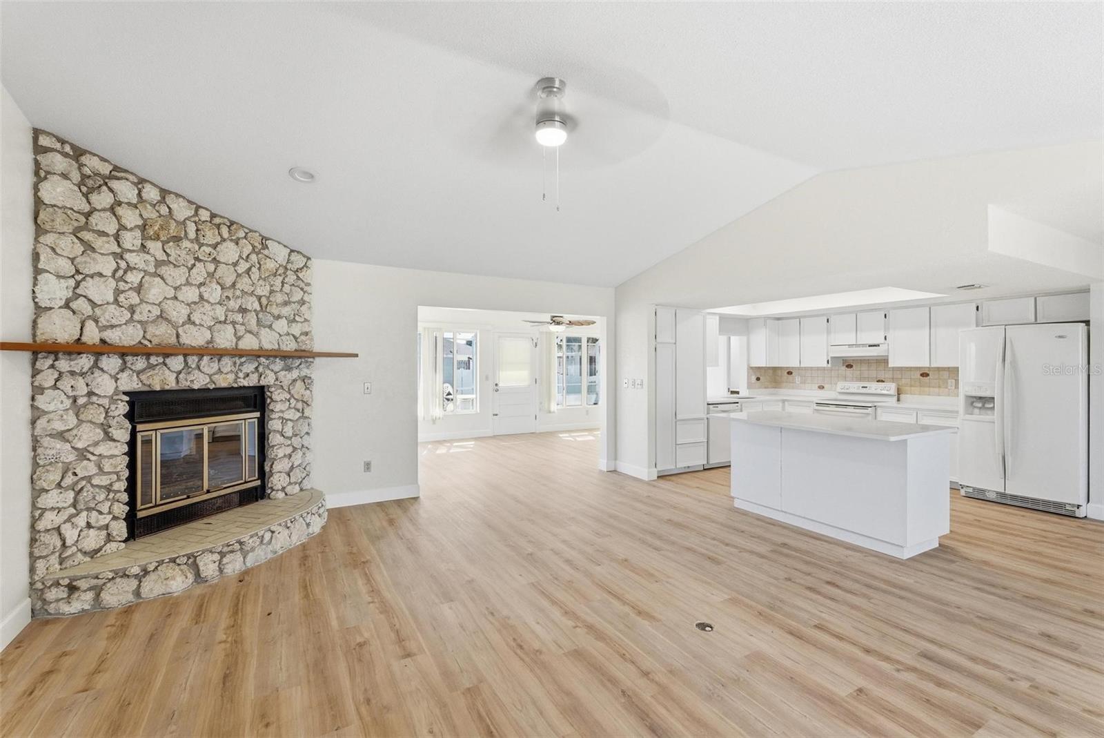 33 E Sea Harbor Property Photo 9