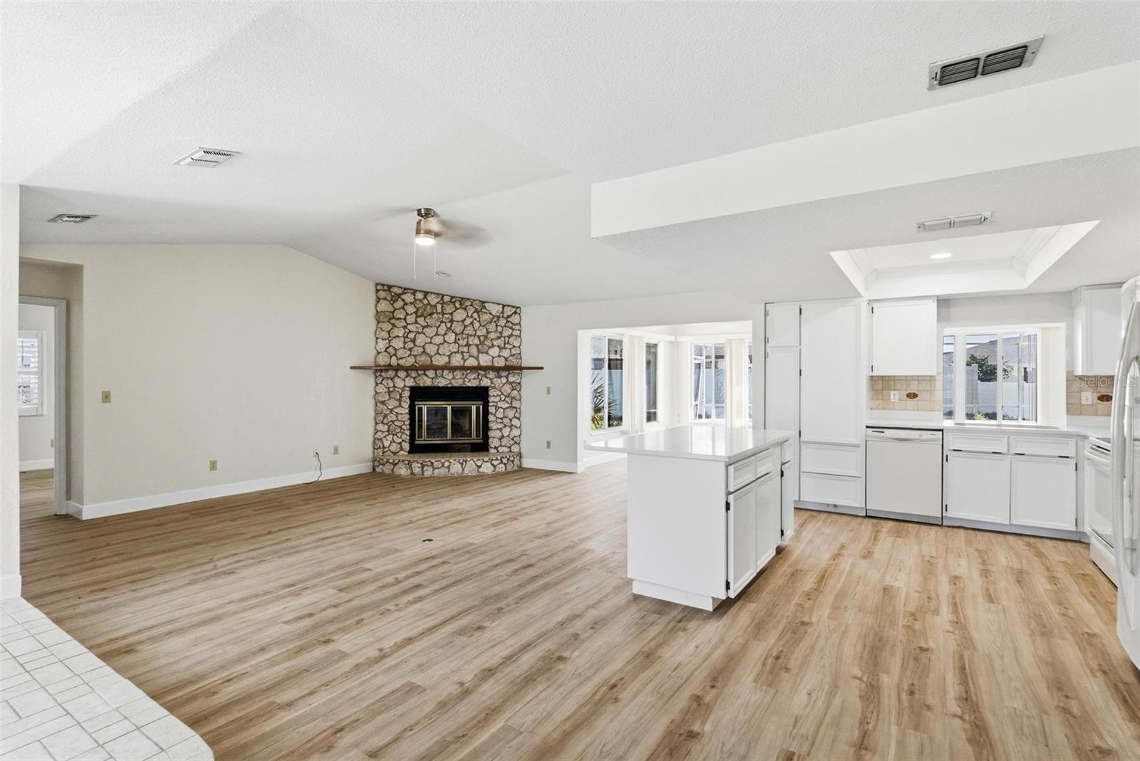 33 E Sea Harbor Property Photo 10