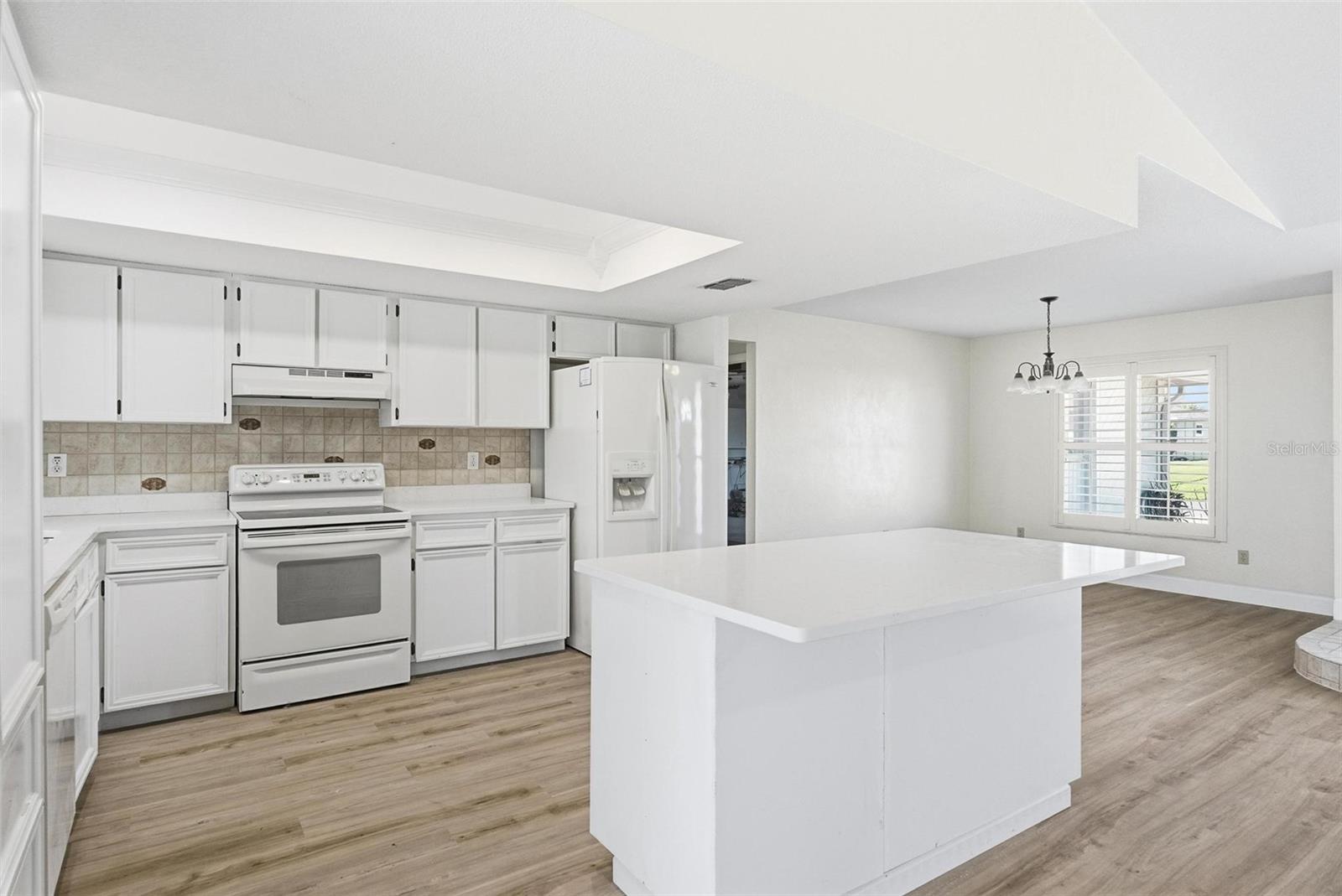 33 E Sea Harbor Property Photo 12