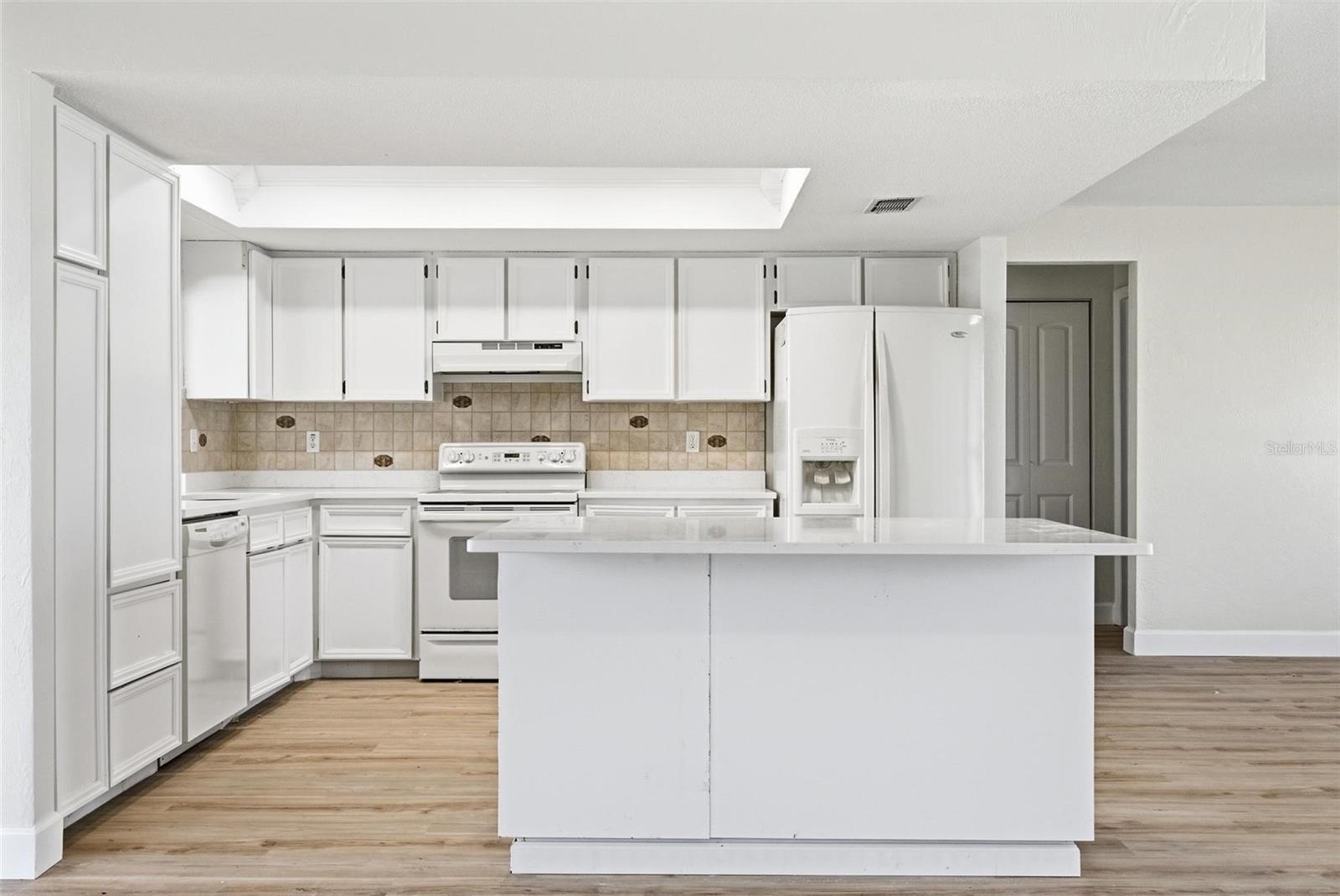 33 E Sea Harbor Property Photo 17