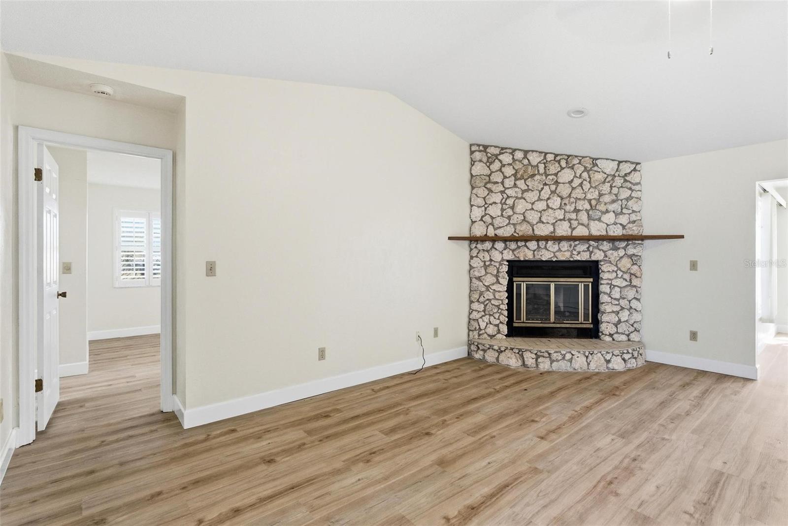 33 E Sea Harbor Property Photo 19