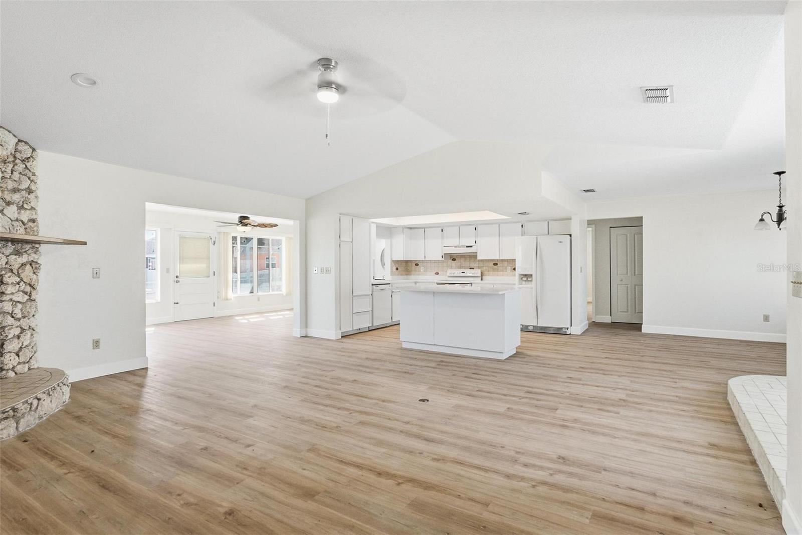 33 E Sea Harbor Property Photo 32