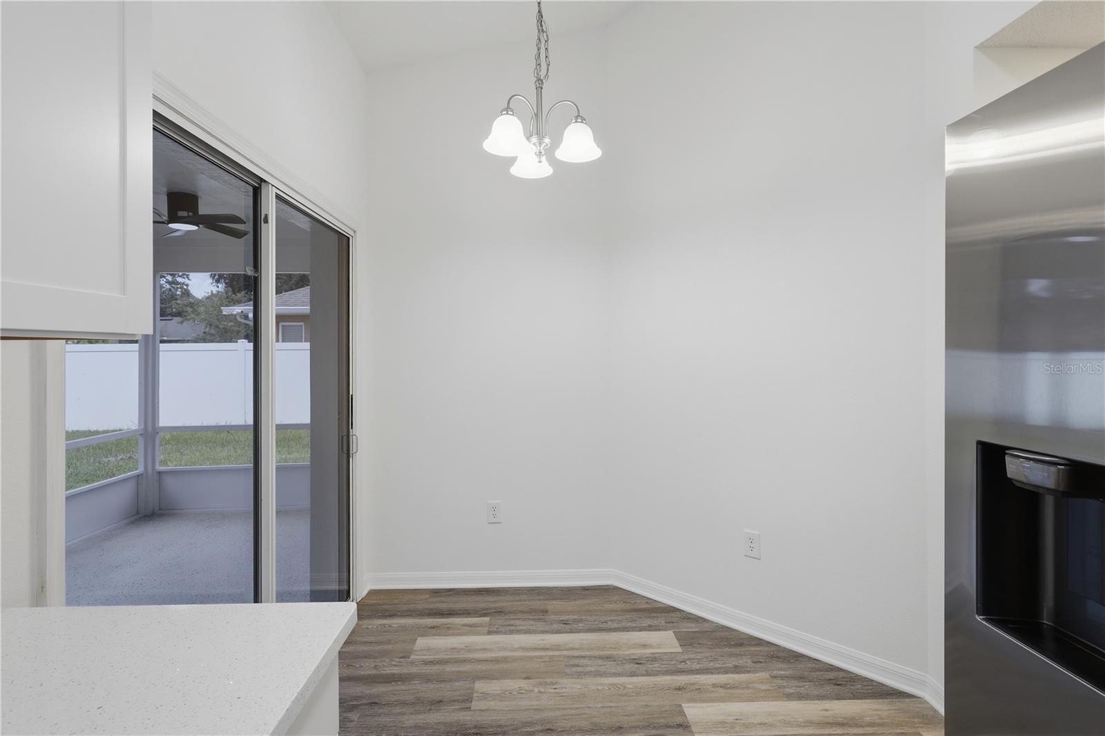 7 Palm Leaf Ln Property Photo 12