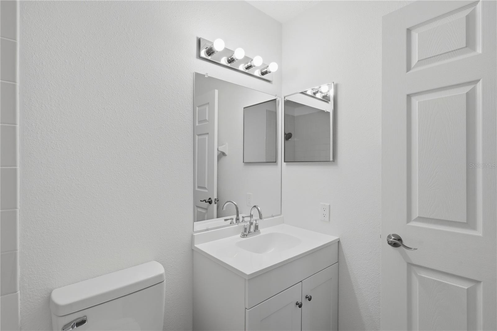 7 Palm Leaf Ln Property Photo 35