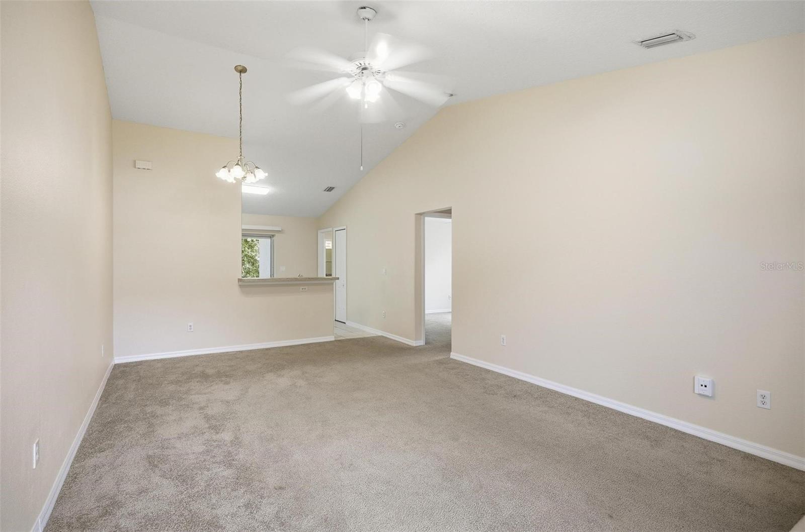 165 Plain View Dr #b Property Photo 5