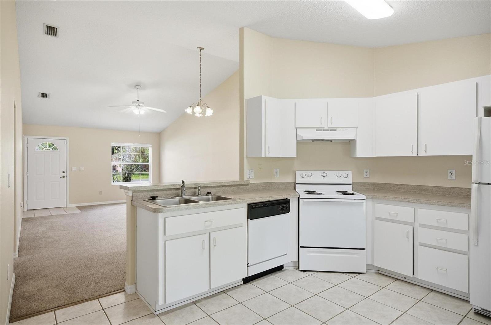 165 Plain View Dr #b Property Photo 11