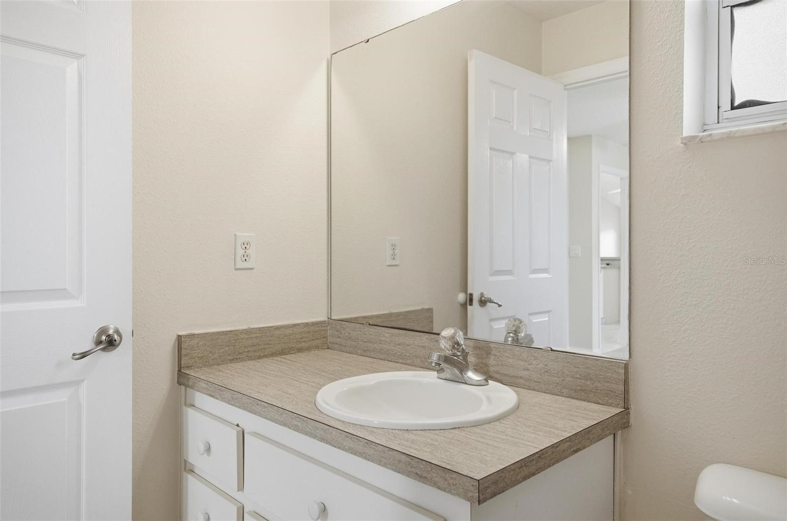 165 Plain View Dr #b Property Photo 22