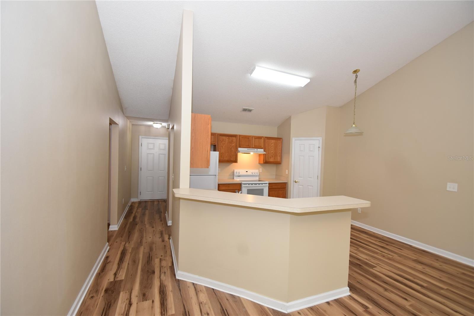 33 Rosepetal Ln #b Property Photo 3