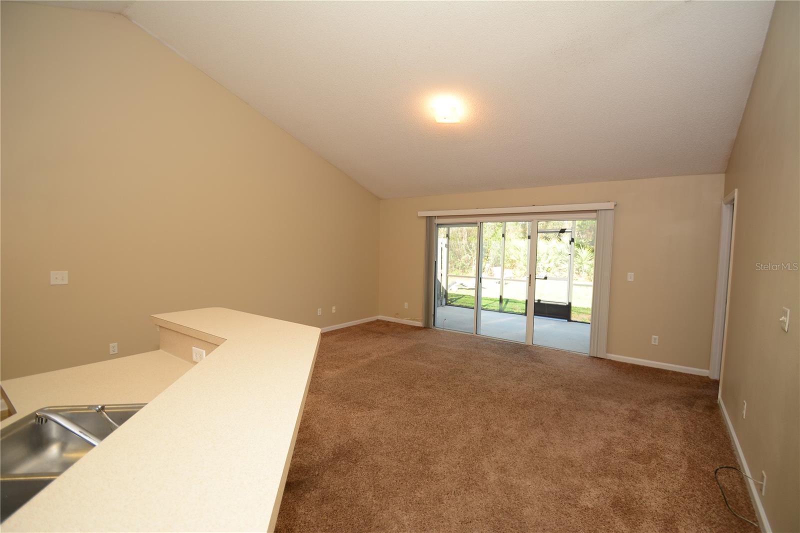 33 Rosepetal Ln #b Property Photo 9