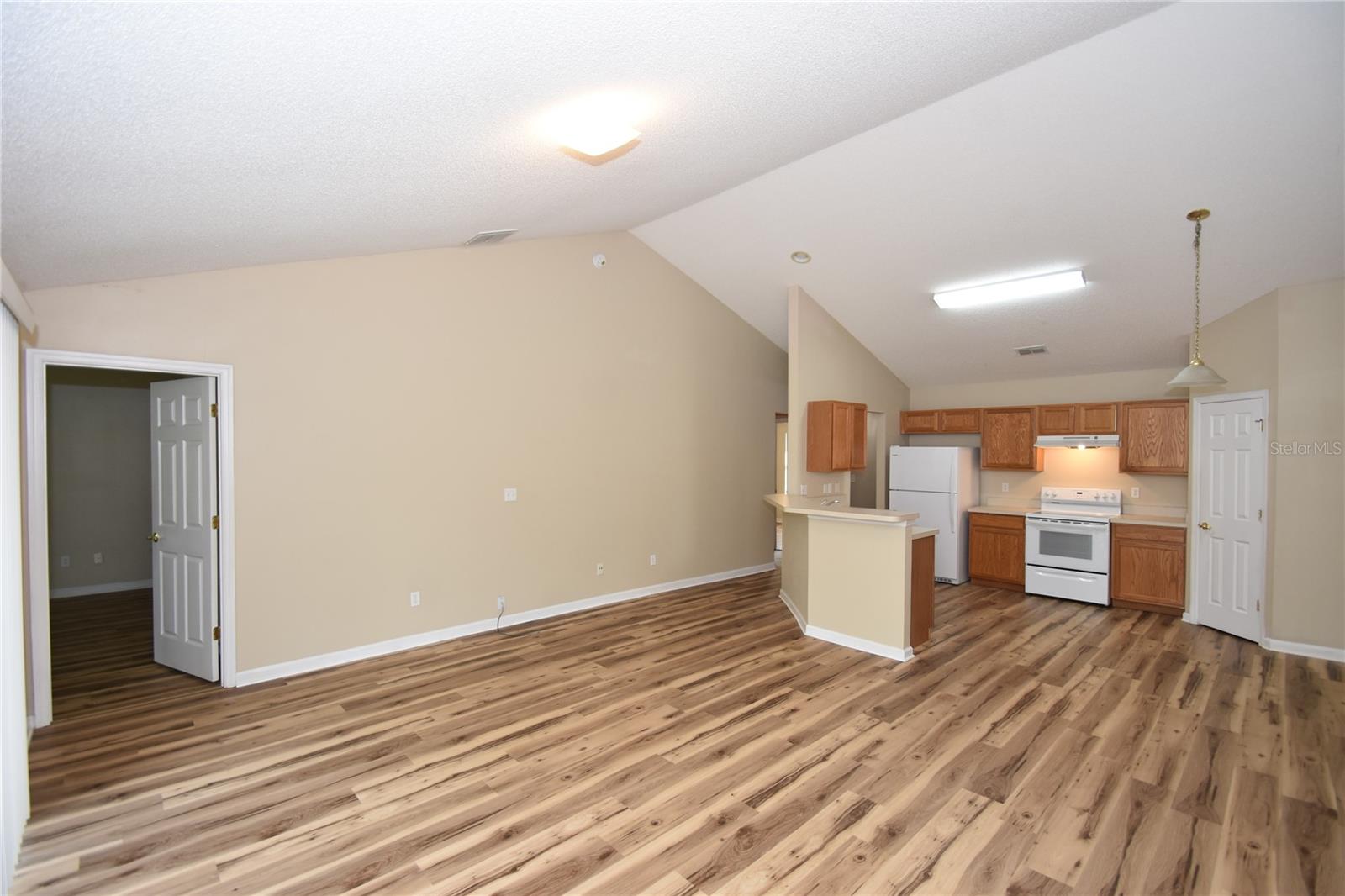 33 Rosepetal Ln #b Property Photo 10