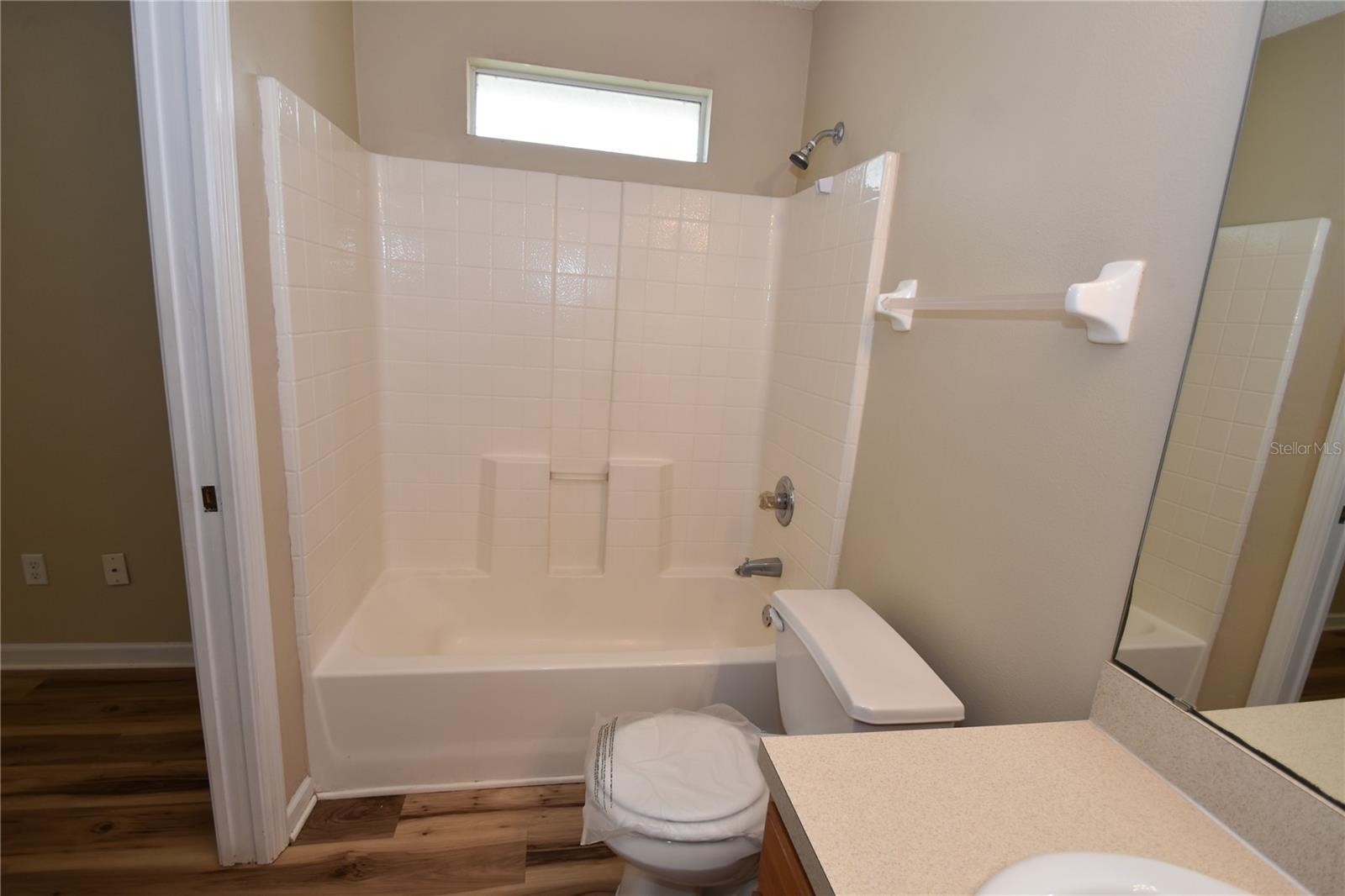33 Rosepetal Ln #b Property Photo 16