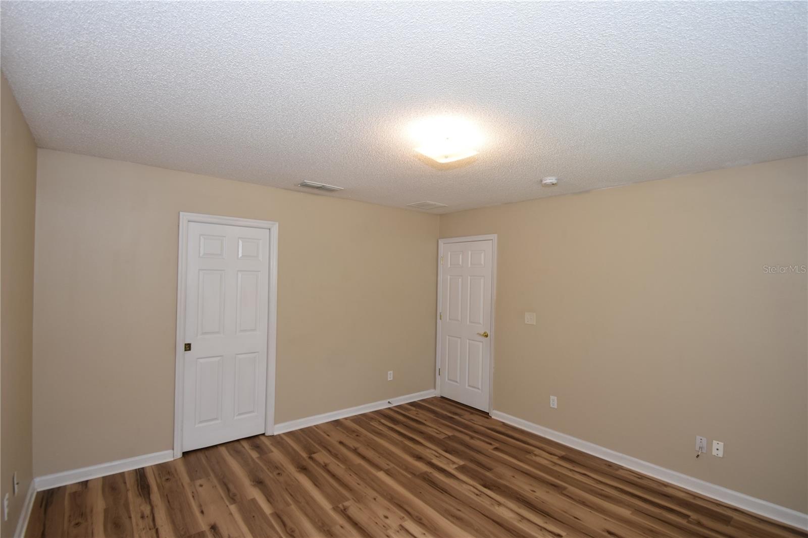 33 Rosepetal Ln #b Property Photo 18