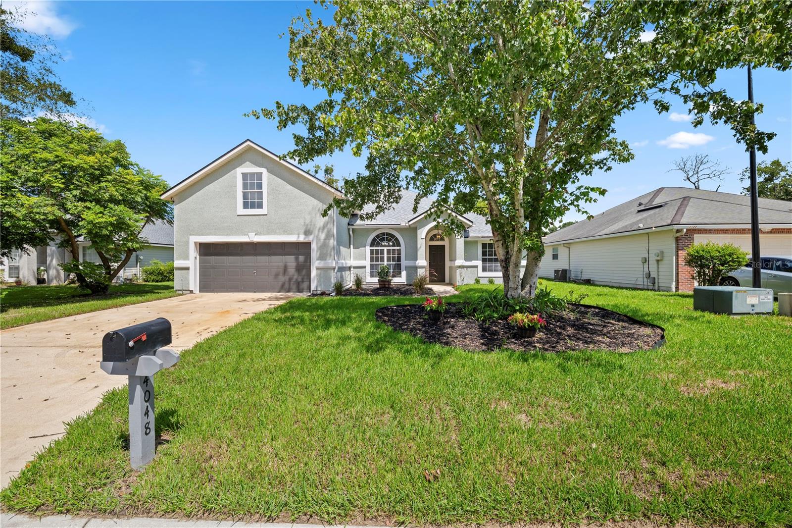 4048 Edgeland Trl Property Photo 1