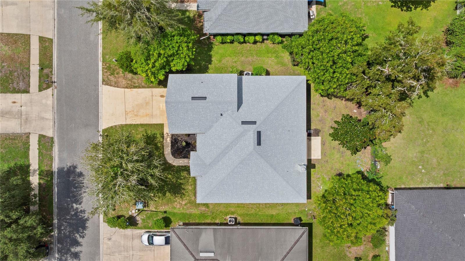 4048 Edgeland Trl Property Photo 2