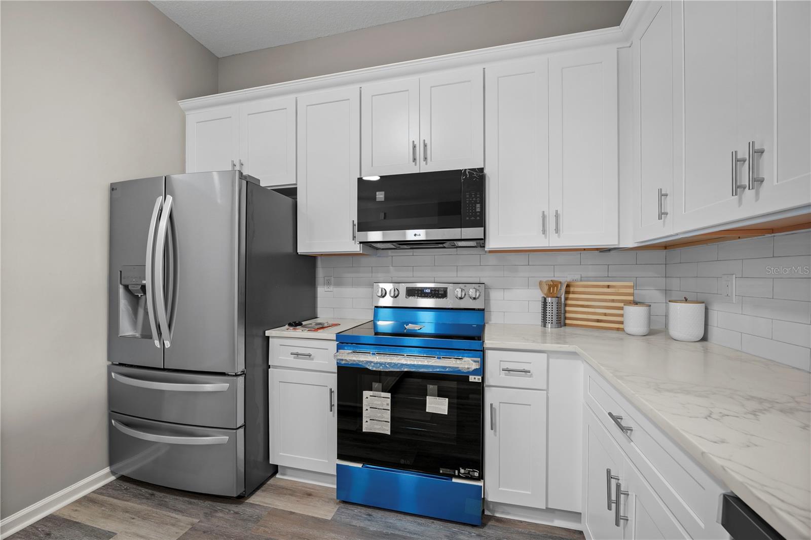 4048 Edgeland Trl Property Photo 22