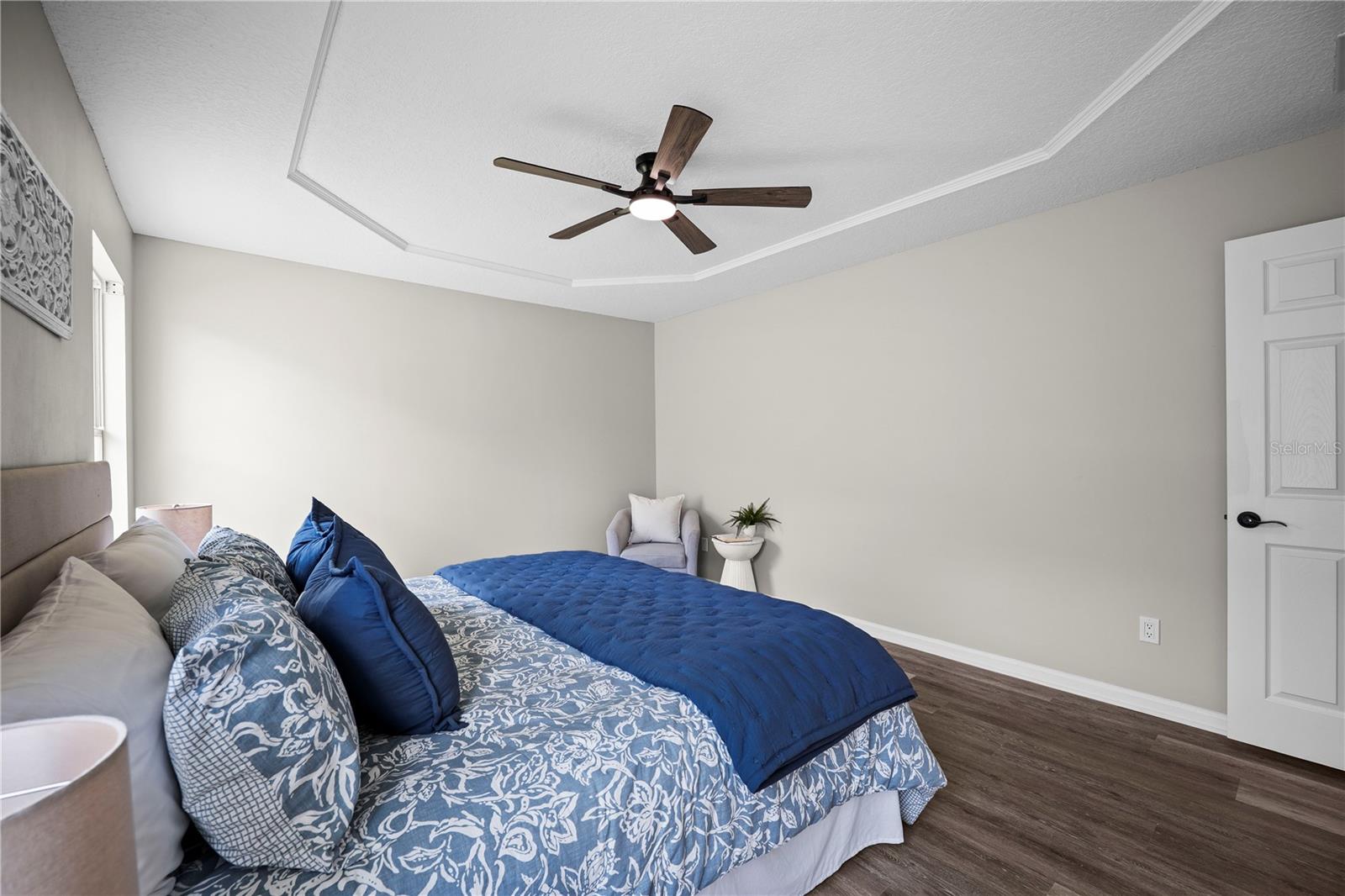 4048 Edgeland Trl Property Photo 28