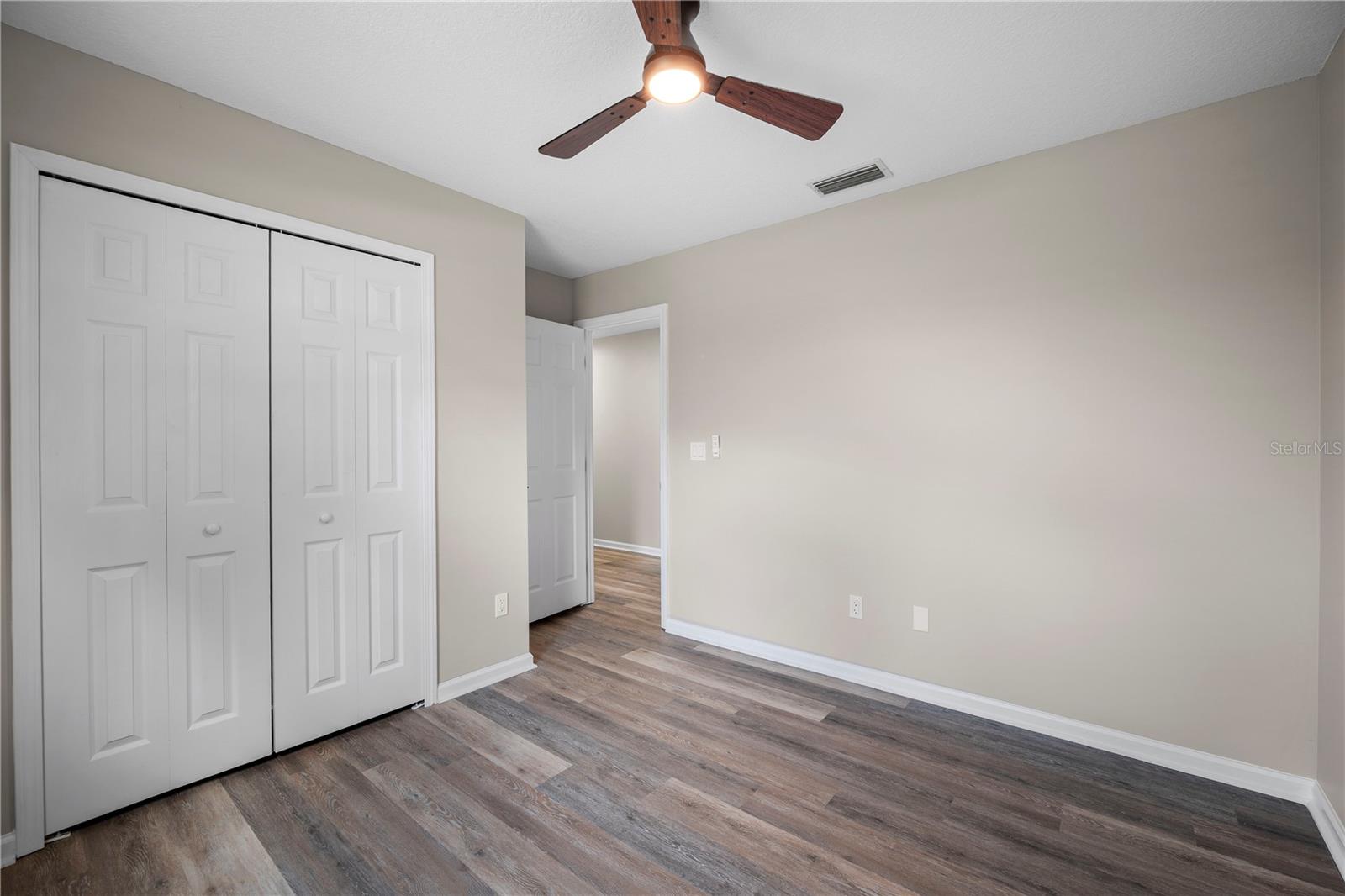 4048 Edgeland Trl Property Photo 40