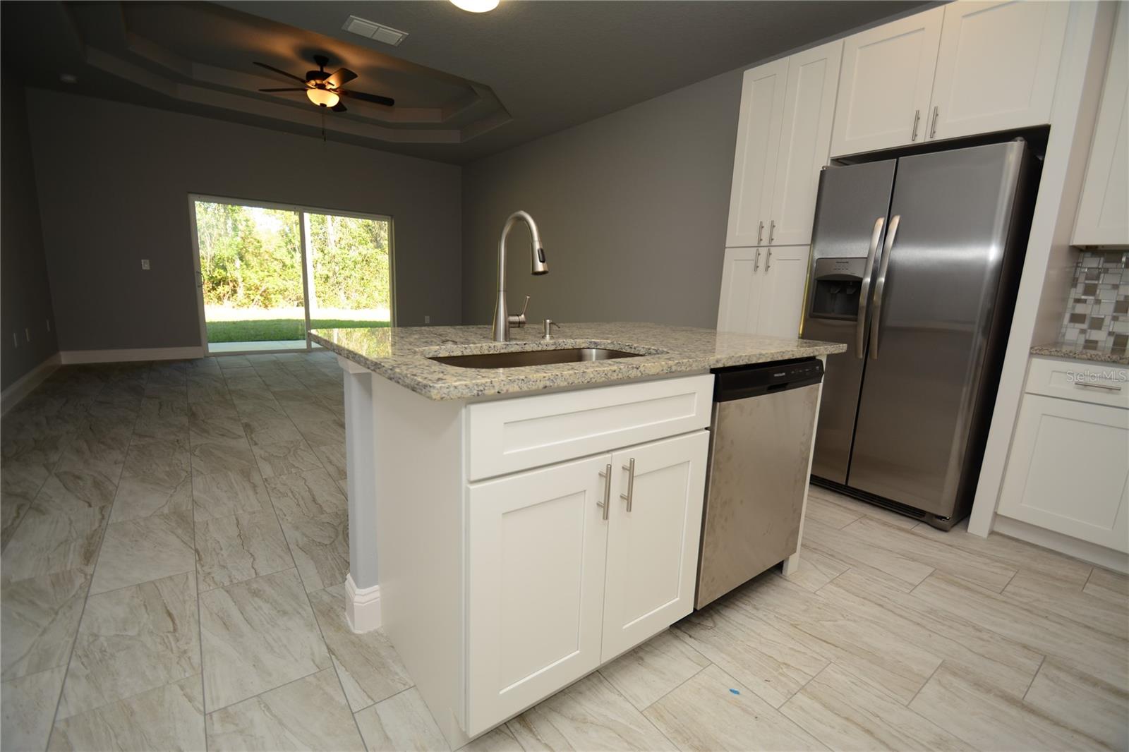 25 Rosepetal Ln #a Property Photo 4