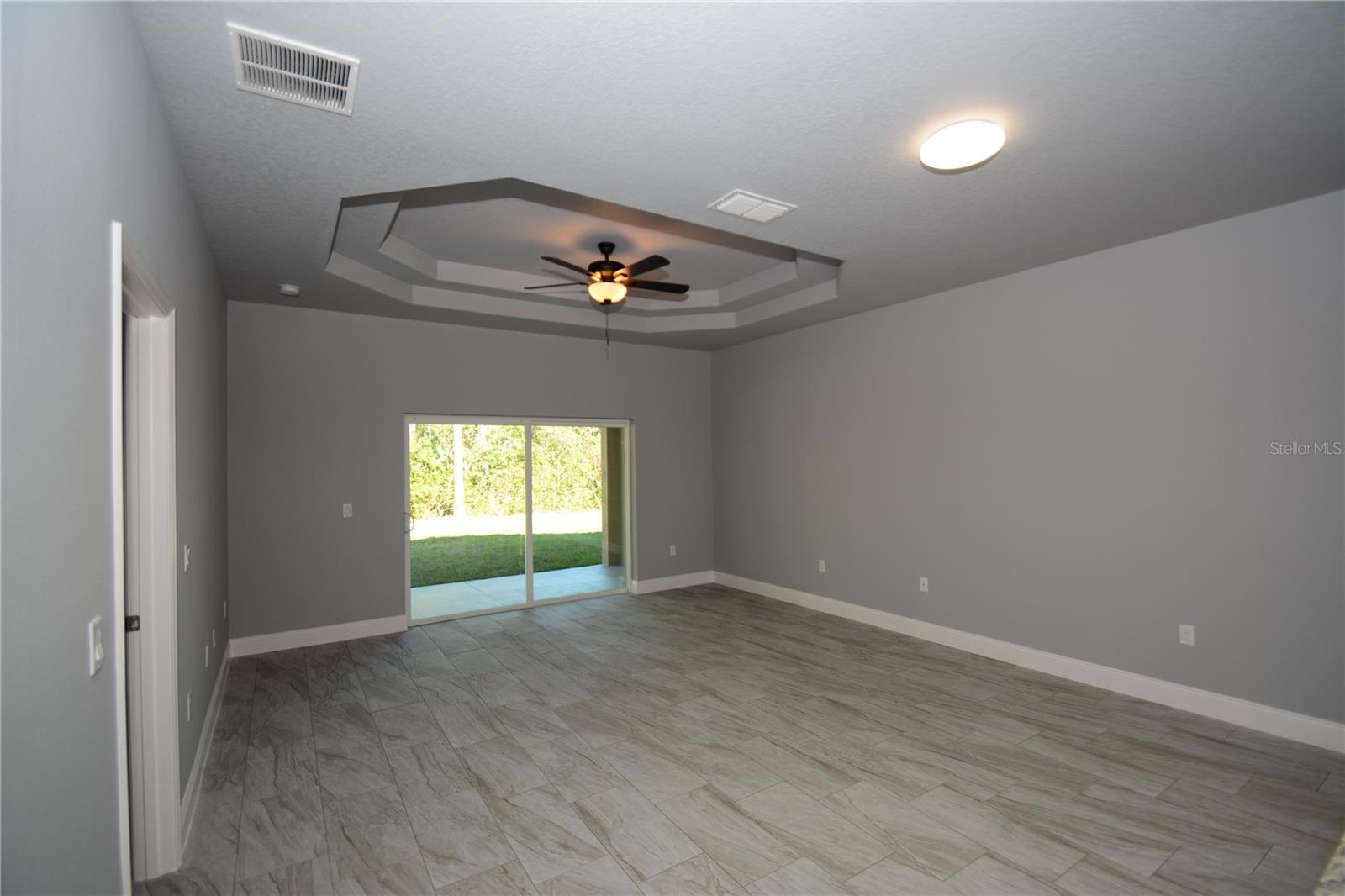 25 Rosepetal Ln #a Property Photo 6