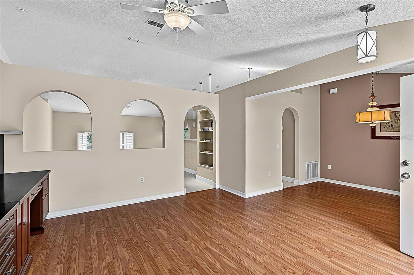 44 Pennypacker Ln Property Photo 5