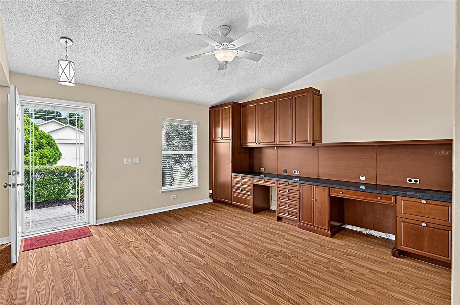 44 Pennypacker Ln Property Photo 6