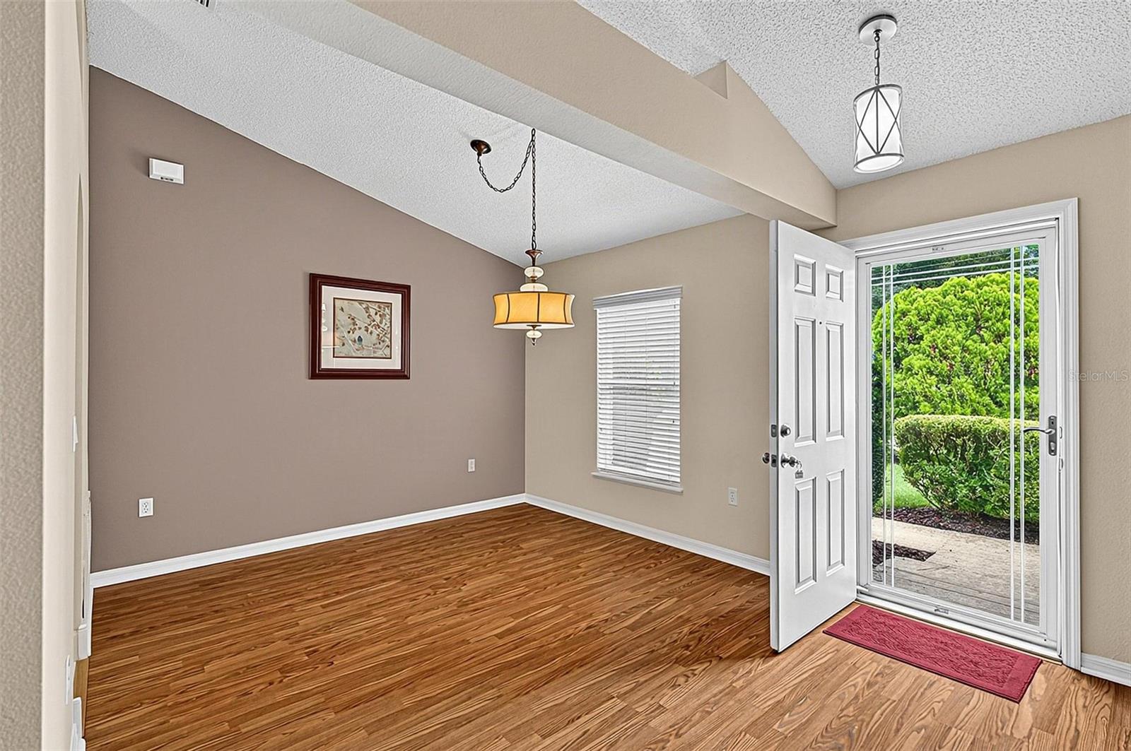44 Pennypacker Ln Property Photo 7