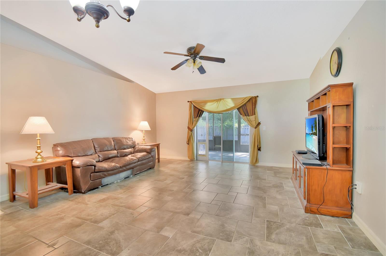 151 Osprey Marsh Ln Property Photo 12