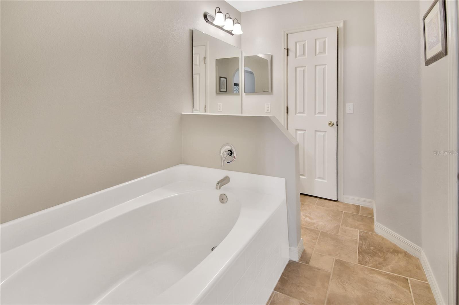 151 Osprey Marsh Ln Property Photo 17