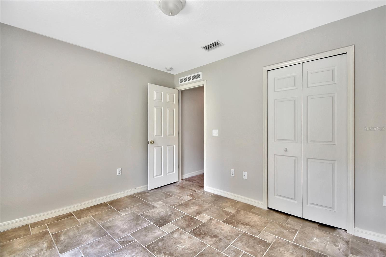 151 Osprey Marsh Ln Property Photo 24